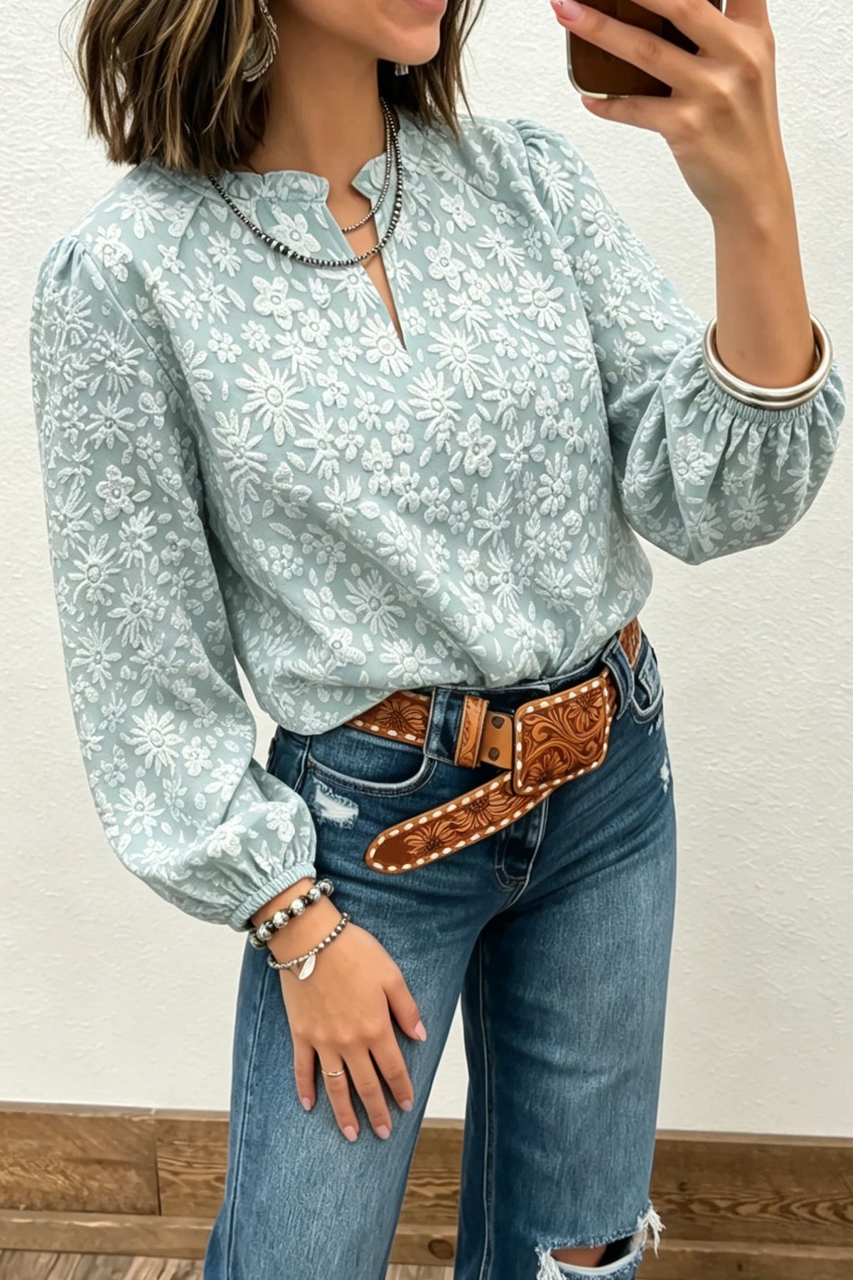 Blusa de flores en relieve