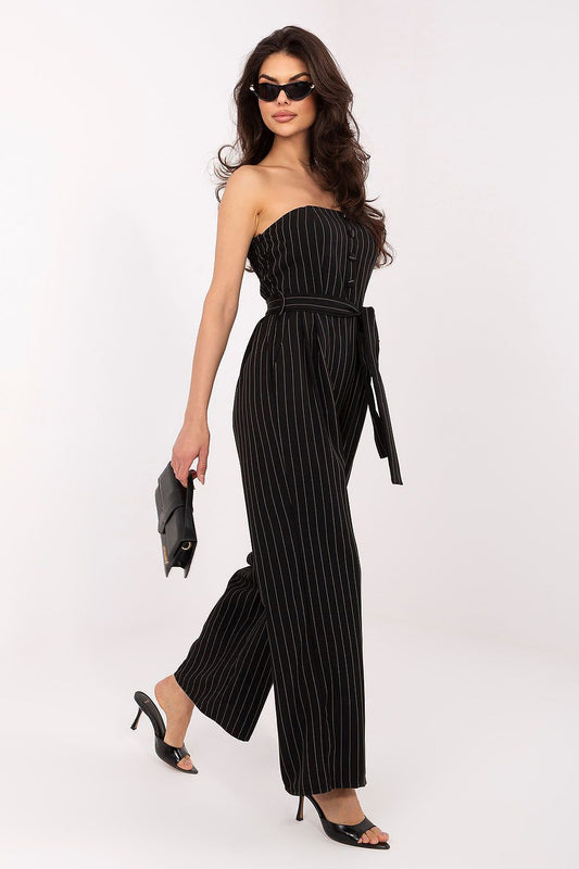 Mono de rayas elegante con cinturón y piernas anchas de Italy Moda, mostrando el diseño de rayas y detalles del cinturón.