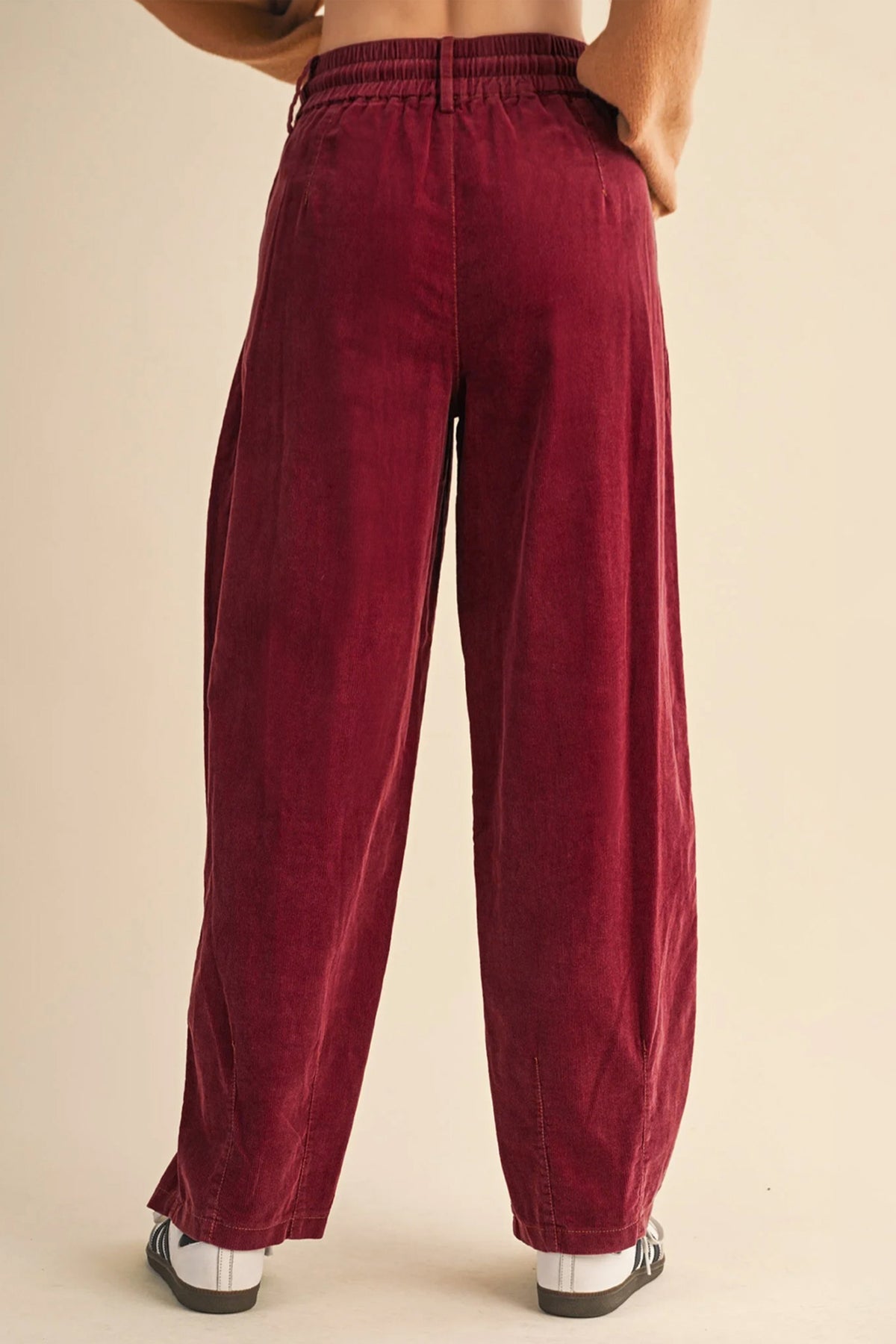 Pantalones de pana con cordón