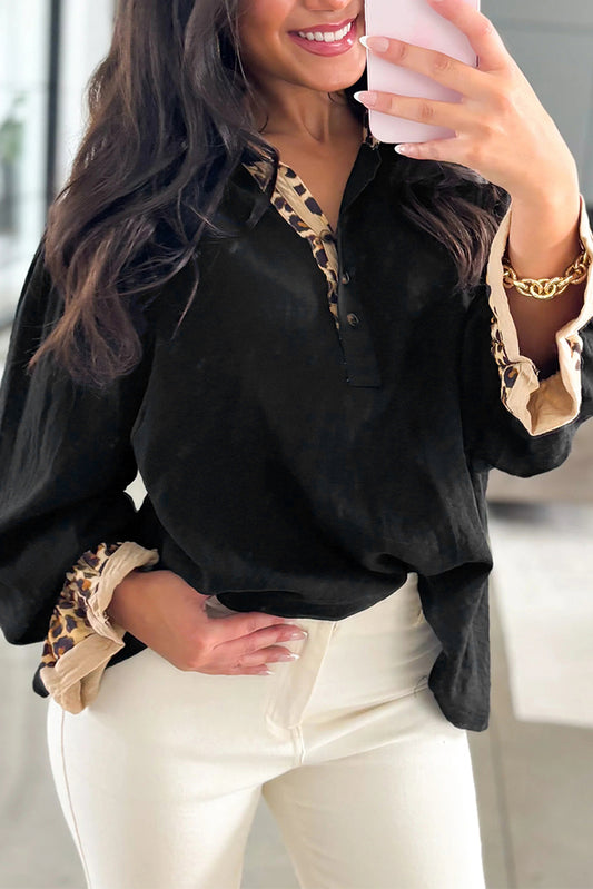 Blusa con detalle leopardo