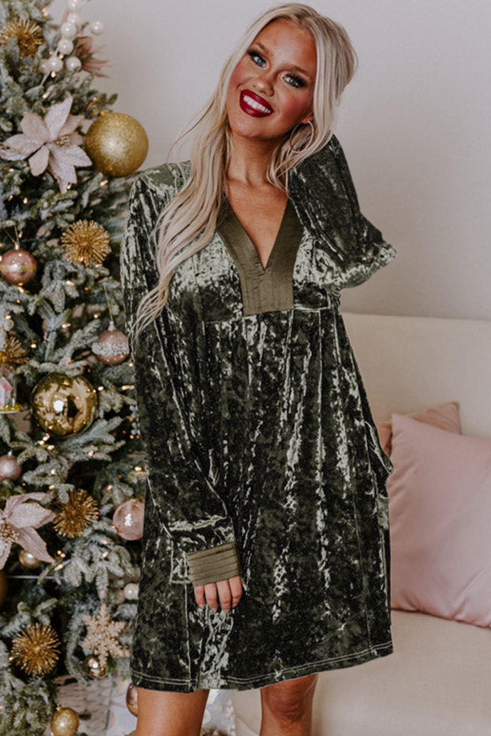 Vestido de terciopelo verde con bolsillos