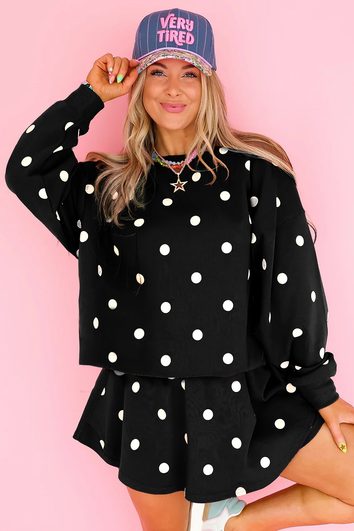 Conjunto de lunares con falda pantalón