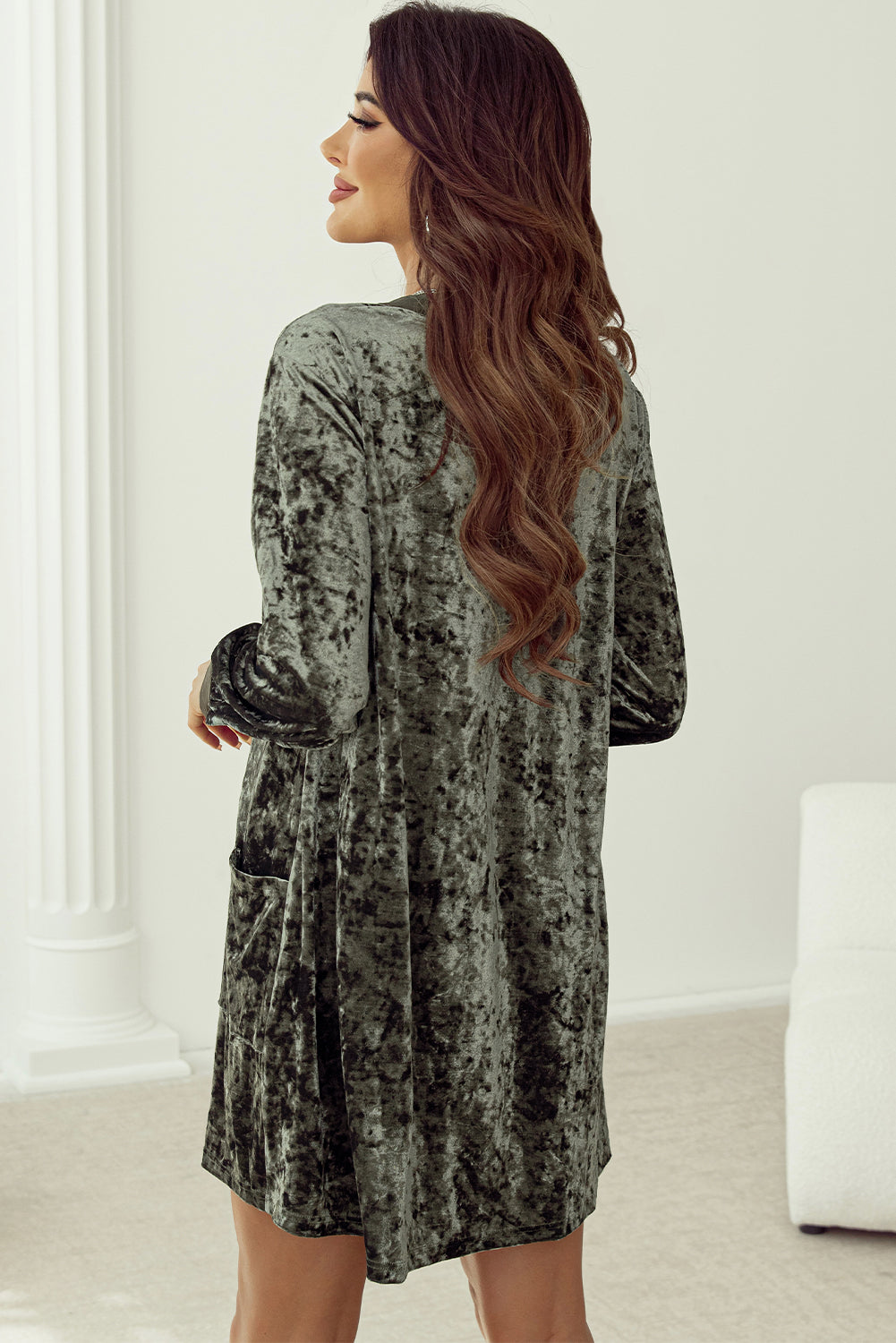 Vestido de terciopelo verde con bolsillos