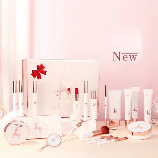 Set de maquillaje BB Bellezachic con 20 piezas en caja de regalo, incluye sombras, labios y más en colores variados.
