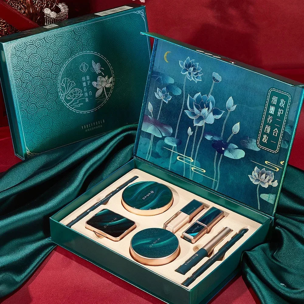 Set de maquillaje BB Bellezachic de 8 piezas en caja de regalo, con productos para rostro, ojos y labios, presentado en elegante caja