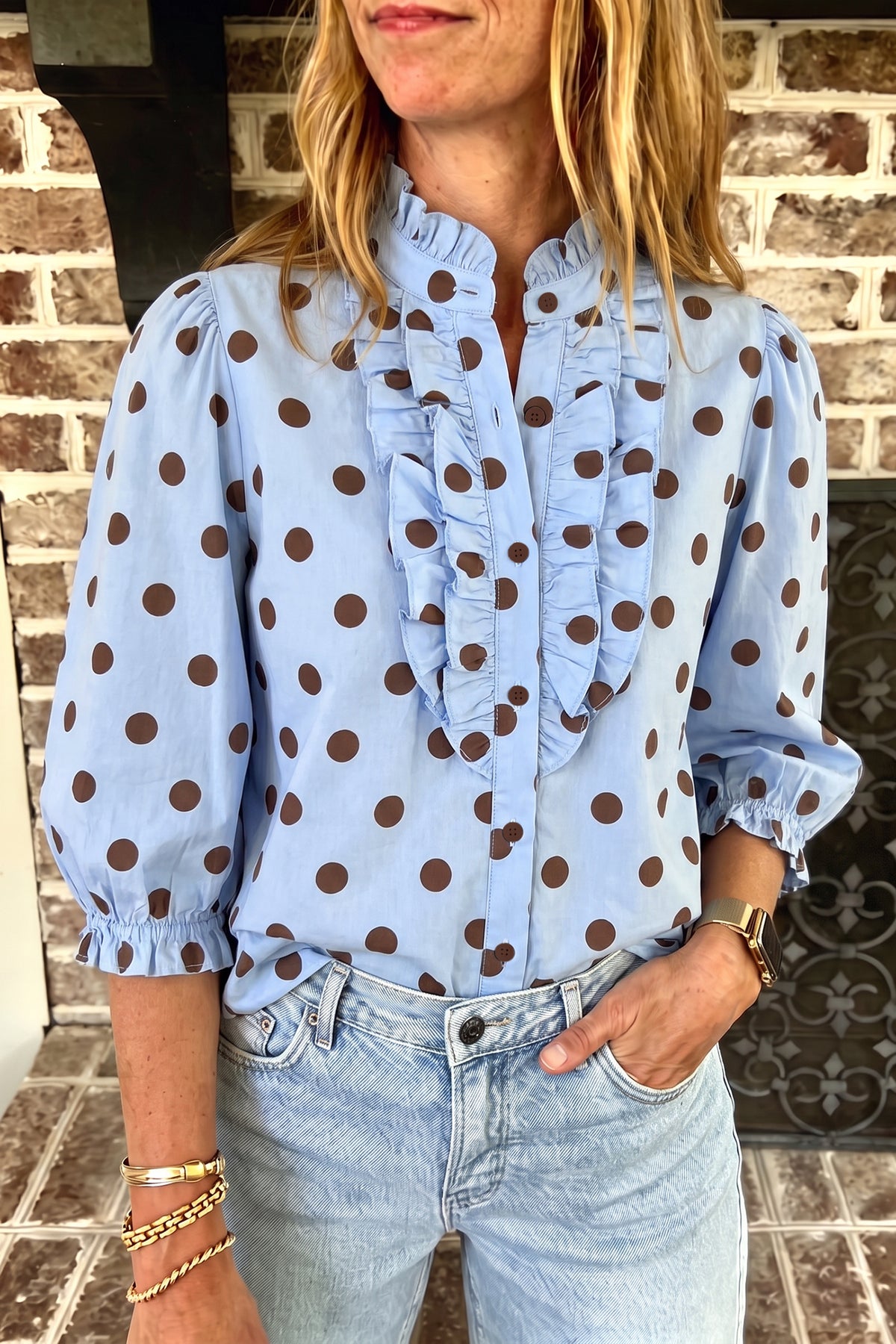 Blusa de lunares con volantes