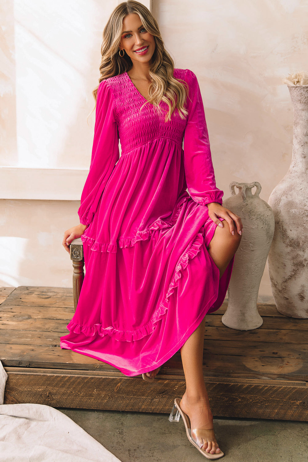 Vestido largo de terciopelo con escote en V