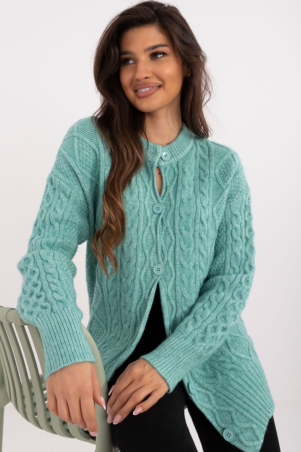 Cárdigan largo de punto para mujer con botones y cuello redondo, abrigado y cómodo, de la marca AT.