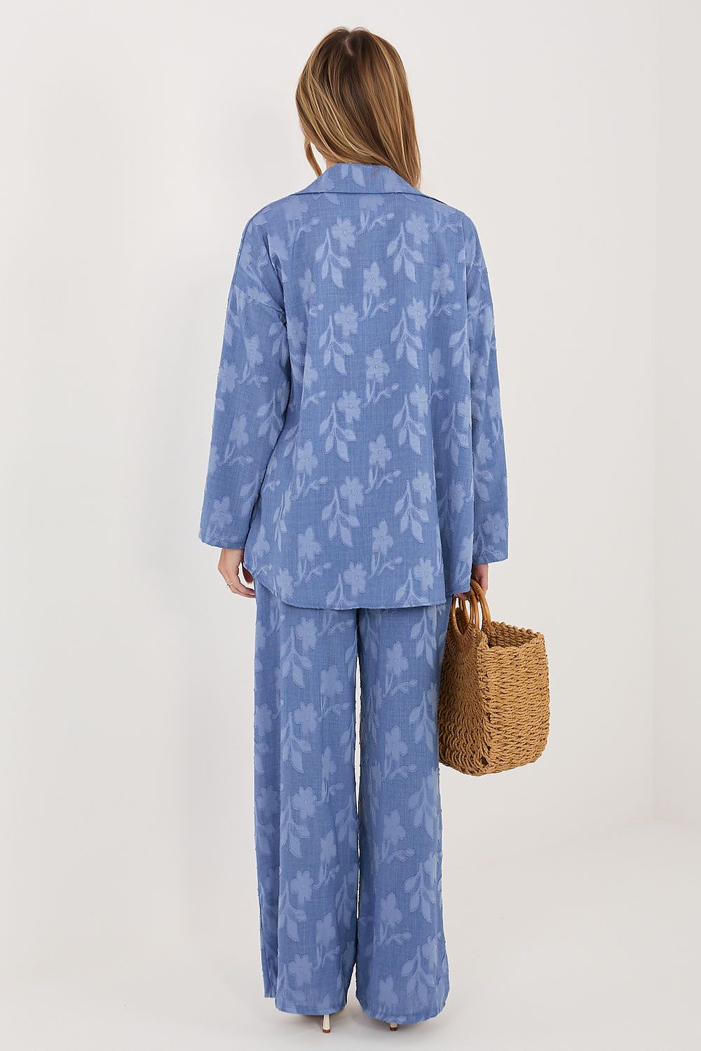Conjunto de camisa y pantalón de la marca Rue Paris, ropa de conjuntos con diseño elegante y moderno para mujer.