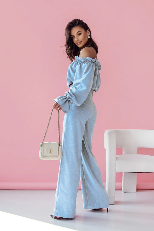 Conjunto de lino MIA de Blusa y Pantalón para mujer de LaBalancia, en color beige, con detalles elegantes y estilo cómodo.